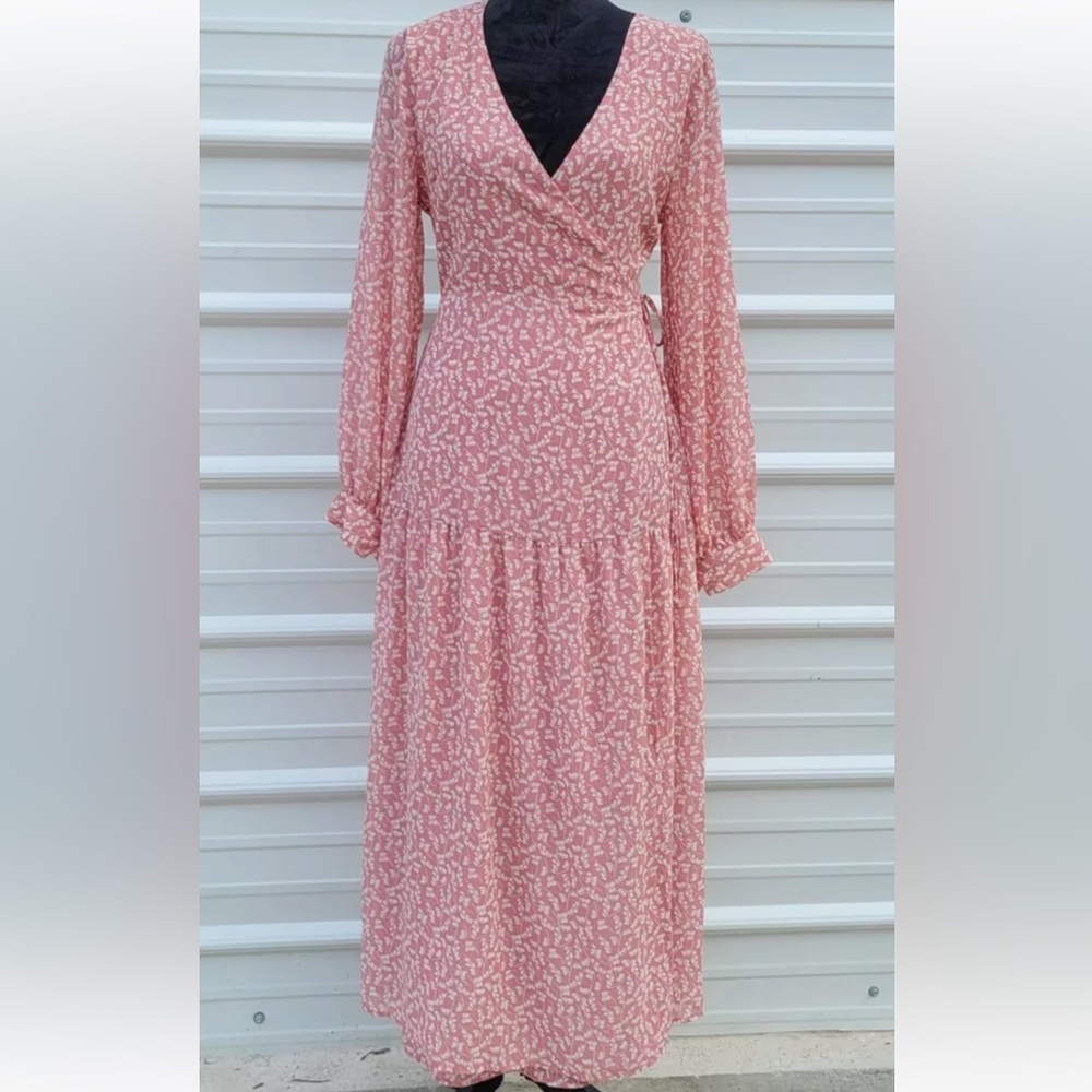Mauve floral wrap dress - Picture 9 of 9